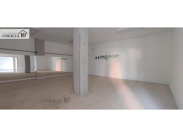 Local comercial en venta en Badajoz, Valdepasillas photo 0