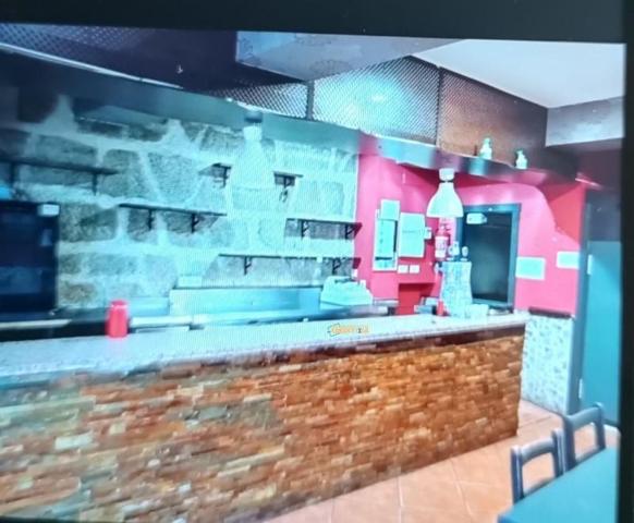 Local comercial en venta en Vigo, Calvario photo 0