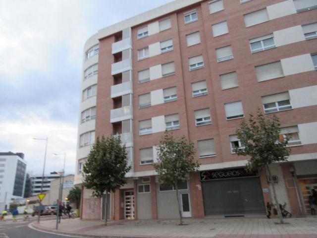 Local comercial en venta en Logroño, Piqueras photo 0
