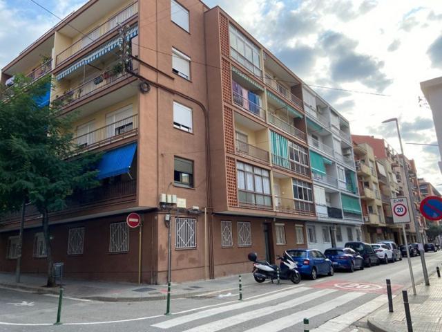 Piso en venta en Olesa de Montserrat, Centro photo 0