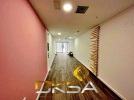 Edificio en venta en Villarreal, Centro vila-real photo 0