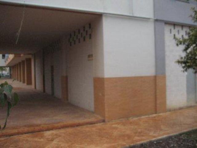 Local comercial en venta en Sevilla, Parque Alcosa photo 0