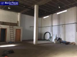 Local comercial en venta en Ponferrada, Flores del sil photo 0