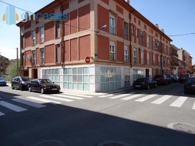 Local comercial en venta en Azuqueca de Henares, Azuqueca de henares photo 0