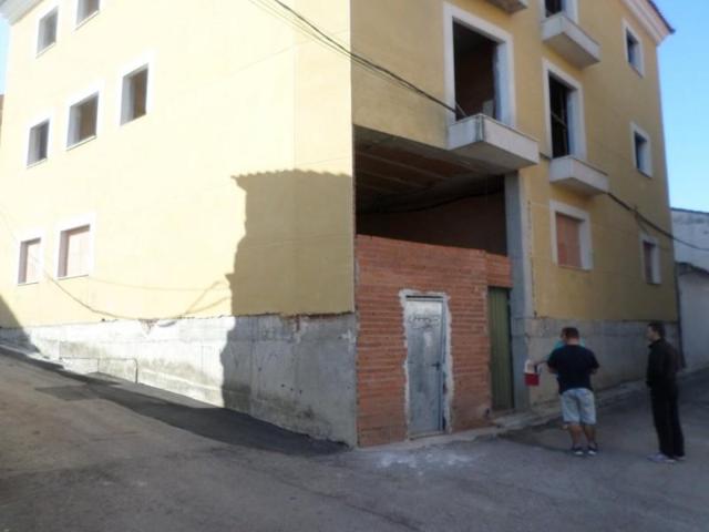 Edificio en venta en Mondéjar, Mondéjar photo 0