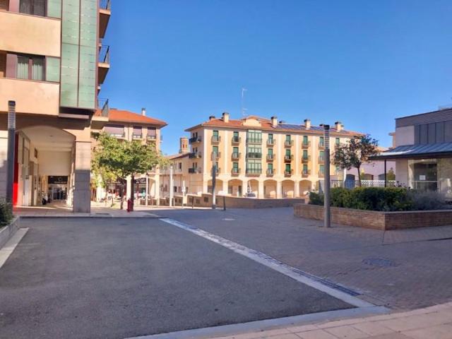 Local comercial en venta en Tudela, Centro photo 0