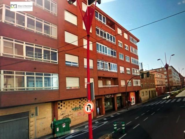 Local comercial en venta en León, Trobajo del Camino photo 0