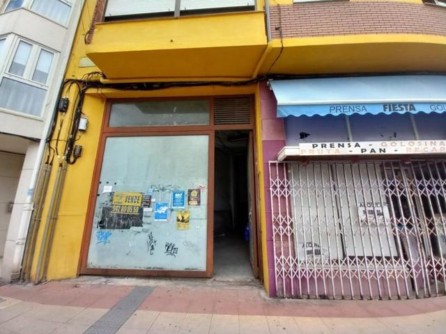 Local comercial en venta en Torrelavega, Torrelavega photo 0