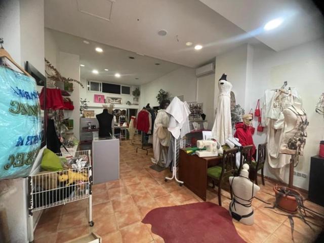 Local comercial en venta en Alicante, Altozano photo 0