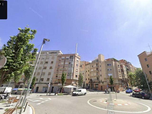 Piso en venta en L'Hospitalet de Llobregat, Pubilla cases photo 0