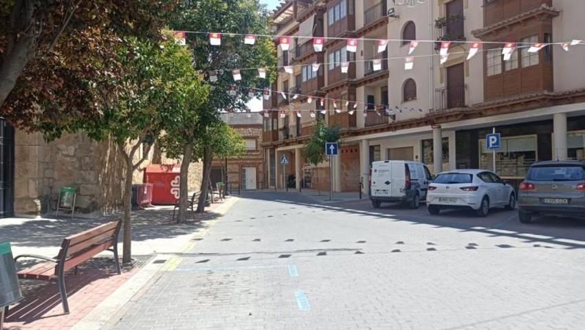 Local comercial en venta en Quintanar de la Orden, Calle Iglesia, 45800 photo 0