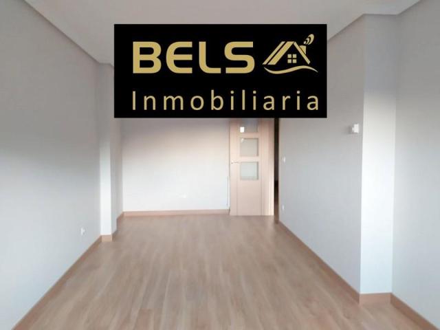 Piso en venta en Ponferrada, Alta photo 0