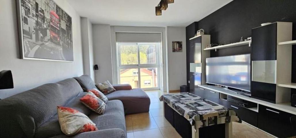 Piso en venta en Boiro photo 0
