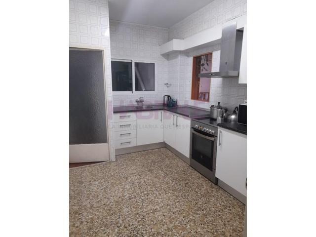 Piso en venta en Burjassot photo 0