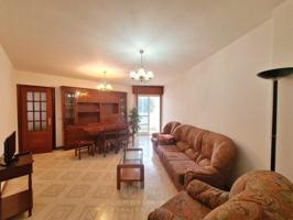 Piso en venta en Amés photo 0