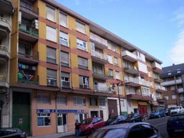 Piso en venta en Laredo, Centro photo 0