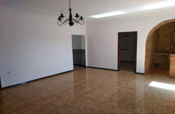 Chalet en venta en Alcalá de Guadaira, URB LA LAPILLA photo 0