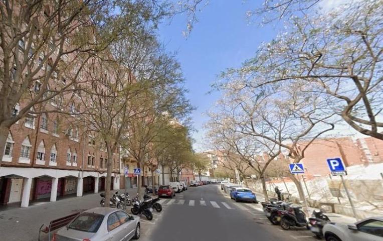 Piso en venta en Barcelona, La Marina Montjuic photo 0