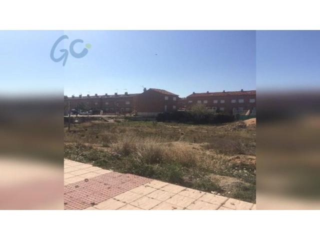 Terreno en venta en La Muela photo 0