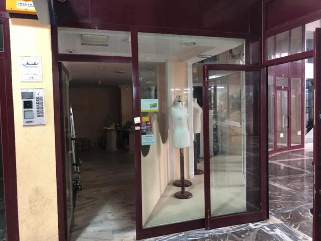 Local comercial en venta en Badajoz, Centro photo 0