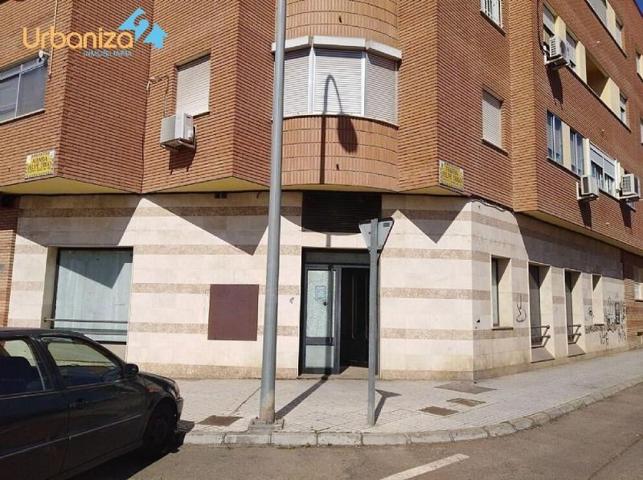 Local comercial en venta en Badajoz, Ctra de Sevilla - Ronda sur photo 0