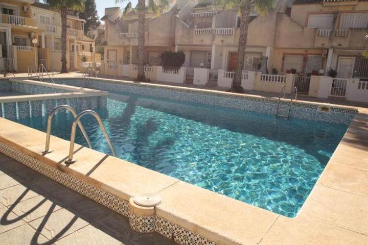 Apartamento en venta en Guardamar del Segura, Playa photo 0