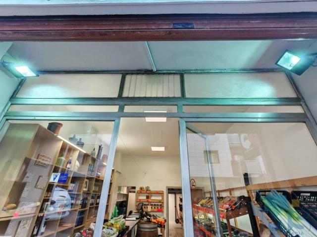 Local comercial en venta en Pasaia photo 0