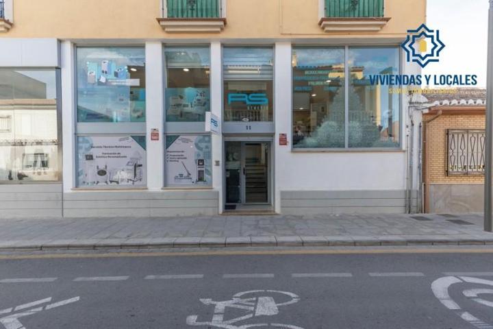 Local comercial en venta en Cúllar Vega, Centro-Iglesia photo 0