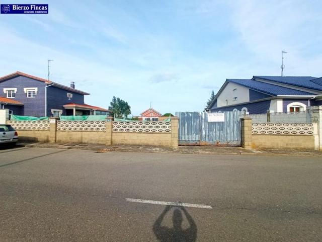 Terreno en venta en Villaquilambre, Northern spain photo 0
