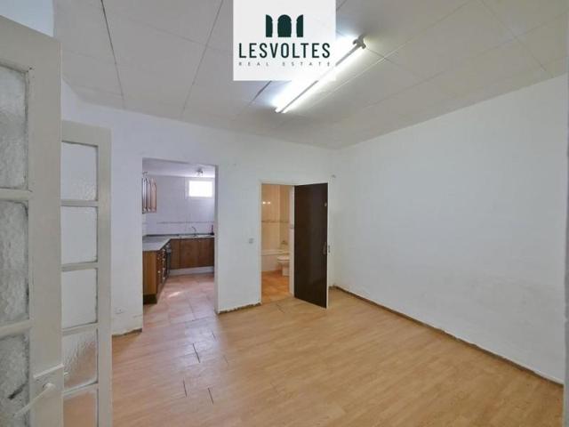 Piso en venta en La Bisbal d'Empordà, Plaça del Castell, 17100 photo 0