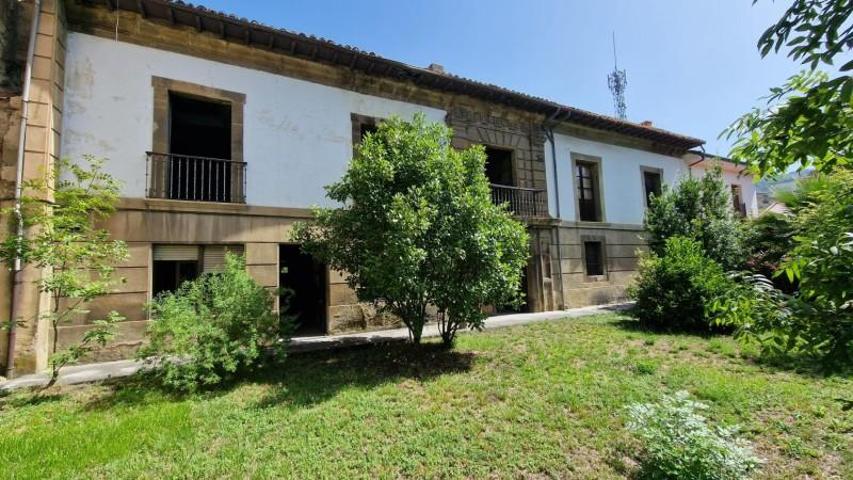Casa con terreno en venta en Lena, Campomanes photo 0