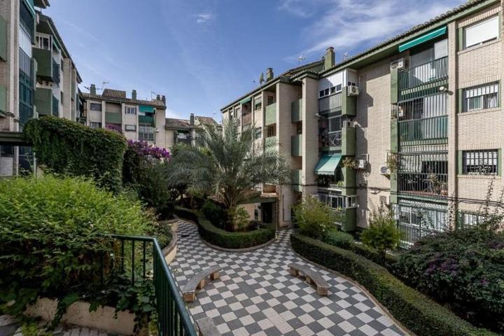 Piso en venta en Granada, Parque nueva granada photo 0