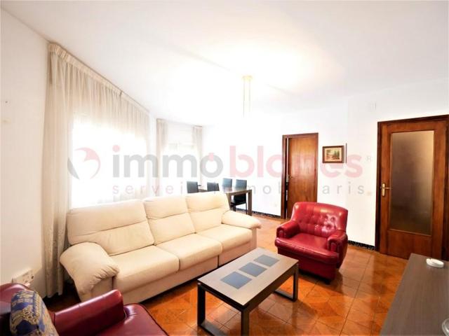 Piso en venta en Blanes photo 0