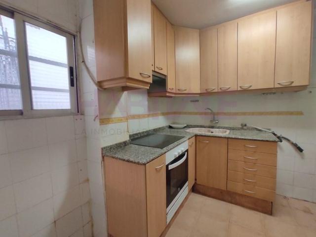 Piso en venta en Valencia, Trinitat photo 0