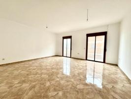 Piso en venta en Alhama de Granada photo 0