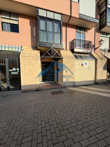 Piso en venta en Astorga, Calle Doctoral, 24700 photo 0