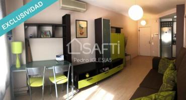 Local comercial en venta en Sant Feliu de Llobregat photo 0
