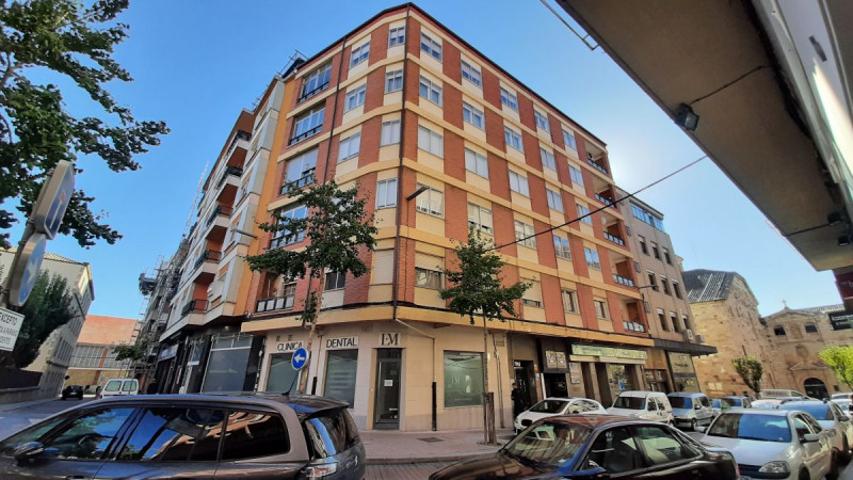 Piso en venta en Zamora, Gobierno Civil photo 0