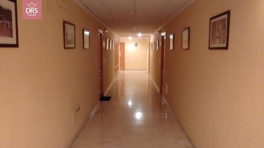 Local comercial en venta en Albacete, Centro-Carretas photo 0