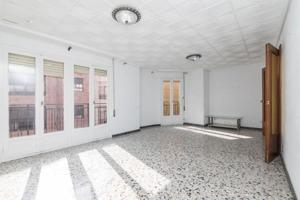 Piso en venta en Elche, Corazon de Jesus photo 0