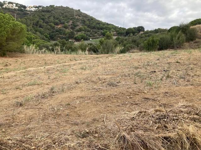 Terreno en venta en Pineda de Mar, Urbanización montesol photo 0