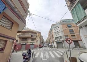 Piso en venta en Santa Coloma de Gramenet, Llati photo 0