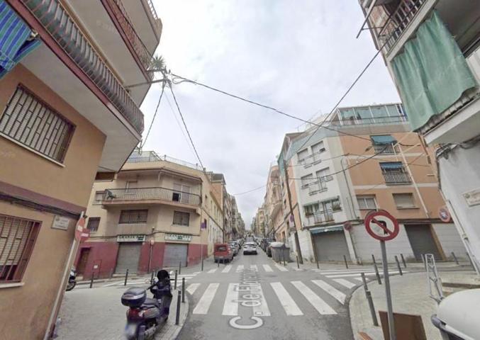 Piso en venta en Santa Coloma de Gramenet, Llati photo 0