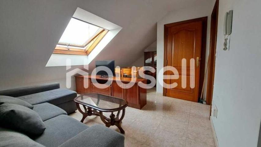 Piso en venta en Betanzos photo 0