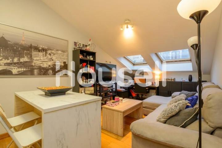 Piso en venta en Avilés photo 0