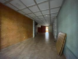 Local comercial en venta en Valderrobres, Aragon photo 0