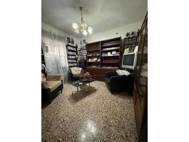 Casa en venta en Jaén, Santa Isabel photo 0