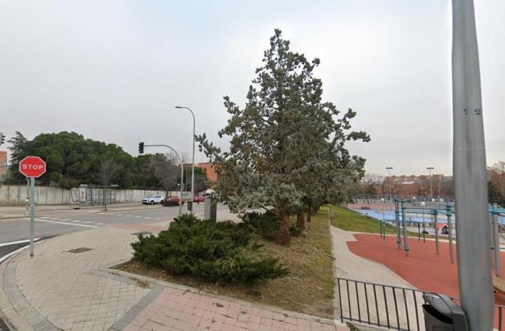 Piso en venta en Madrid, Doce de Octubre photo 0