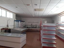 Local comercial en venta en Villalgordo del Júcar, Calle Larga, 02636 photo 0