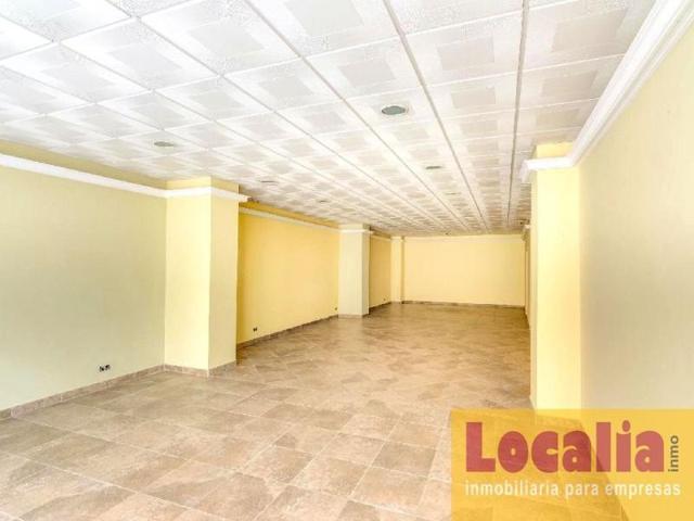 Local comercial en venta en Santoña photo 0
